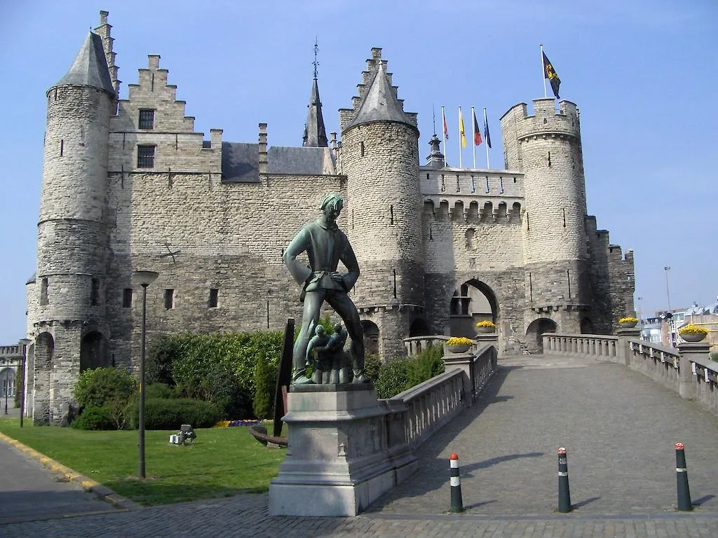Hotel Prinse Antwerpen 4*,